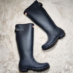 Hunter black rain boots